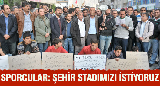 Hakkari sporculardan şehir stadı için açıklama