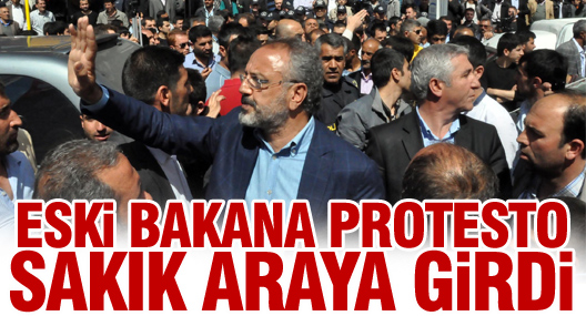 Eski bakana protesto Sakık araya girdi