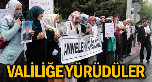 O aileler valiliğe yürüdü