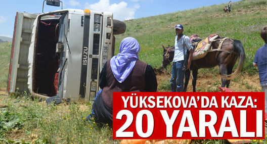 Yüksekova'da kaza: 20 yaralı