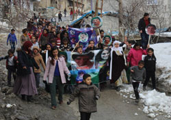 Kadınlar Cizre ve Sur için yürüdü