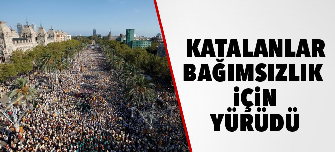 Yüzbinlerce kişi İspanya'dan ayrılmak için yürüdü