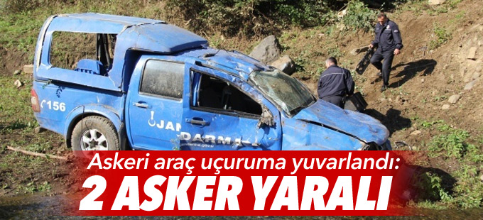 Askeri araç uçuruma yuvarlandı: 2 asker yaralı