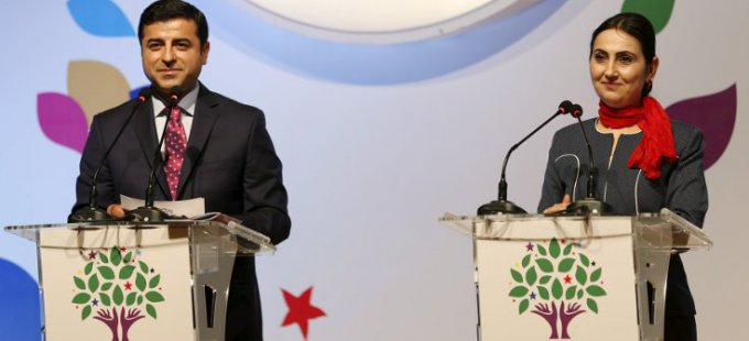 Demirtaş ve Yüksekdağ’dan 2 milyon mektup