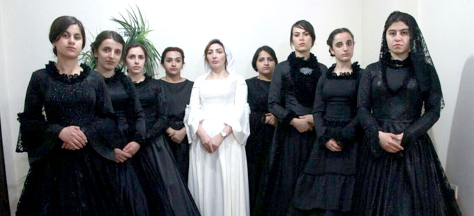 'Bernarda Alba'nın Evi' Van'da Kürtçe sahnelenecek