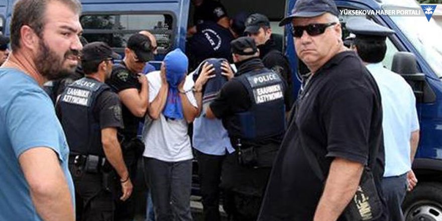 Yunanistan 8 askeri serbest bırakmaya hazırlanıyor