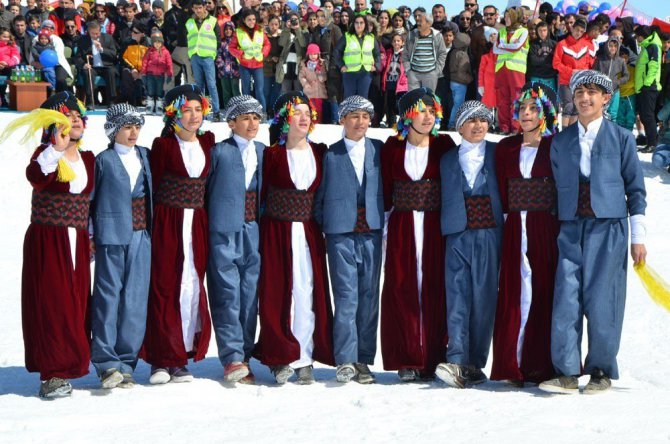Hakkari'de Kar Festivali