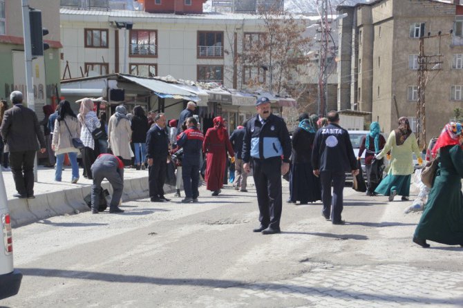 Hakkari’de çevre temizliği