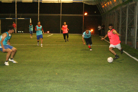 Hakkari turnuvasının ilk maçı başladı 15