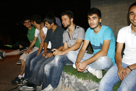 Hakkari turnuvasının ilk maçı başladı 17