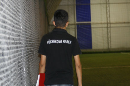 Hakkari turnuvasının ilk maçı başladı 20