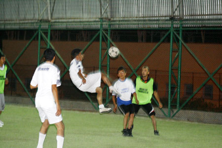 Hakkari turnuvasının ilk maçı başladı 21
