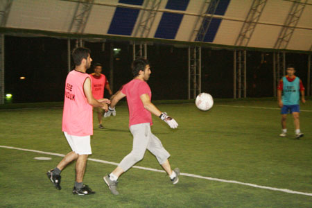 Hakkari turnuvasının ilk maçı başladı 33