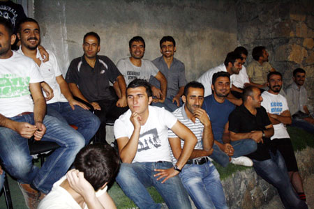 Hakkari turnuvasının ilk maçı başladı 7