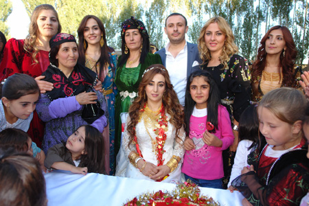 Yüksekova Düğünleri - Foto Galeri - 11 Eylül 2011 34