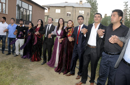 Yüksekova Düğünleri - Foto Galeri - 11 Eylül 2011 60