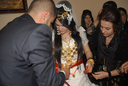 Yüksekova Düğünleri 18 Eylül 2011 32