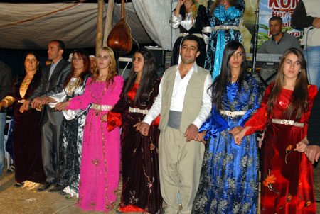 Yüksekova Düğünleri - Foto Galeri - 25  Eylül 2011 20