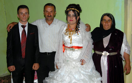 Yüksekova Düğünleri - Foto Galeri - 25  Eylül 2011 24