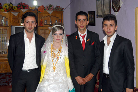 Yüksekova Düğünleri - Foto Galeri - 25  Eylül 2011 40