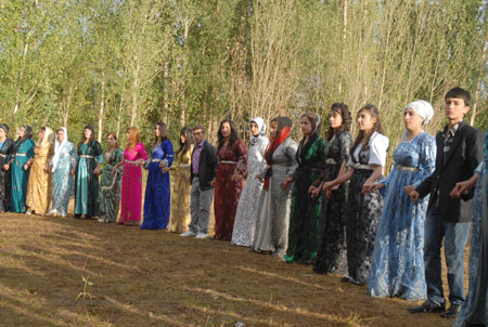 Yüksekova Düğünleri - Foto Galeri - 2 Ekim 2011 125