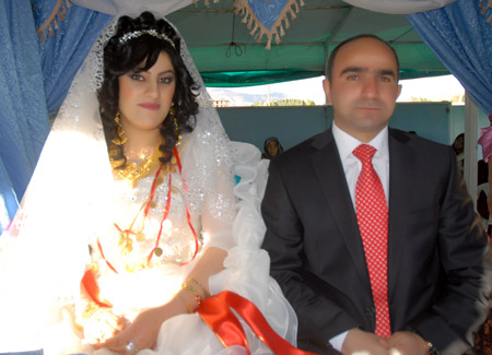 Yüksekova Düğünleri - Foto Galeri - 2 Ekim 2011 16