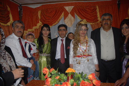 Yüksekova Düğünleri - Foto Galeri - 2 Ekim 2011 160