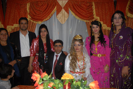 Yüksekova Düğünleri - Foto Galeri - 2 Ekim 2011 161