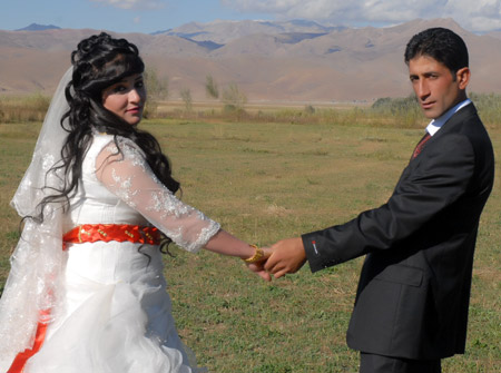 Yüksekova Düğünleri - Foto Galeri - 2 Ekim 2011 3