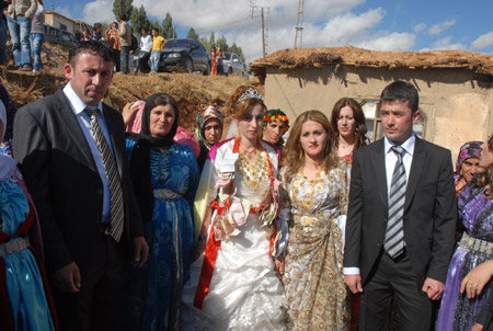 Yüksekova Düğünleri - Foto Galeri - 2 Ekim 2011 40