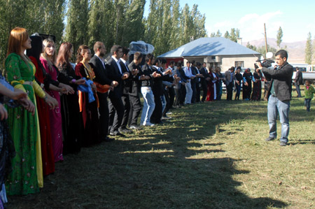 Yüksekova Düğünleri - Foto Galeri - 2 Ekim 2011 51