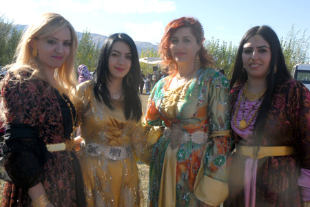 Yüksekova Düğünleri - Foto Galeri - 2 Ekim 2011 58