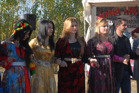 Yüksekova Düğünleri - Foto Galeri - 2 Ekim 2011 67