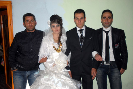 Yüksekova Düğünleri - Foto Galeri - 2 Ekim 2011 79
