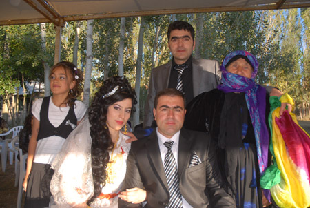Yüksekova Düğünleri - Foto Galeri - 2 Ekim 2011 99