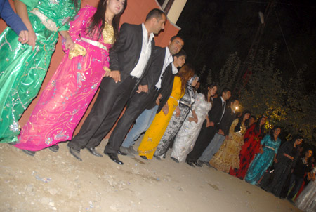 Yüksekova Düğünleri - Foto Galeri - 8 Ekim 2011 129