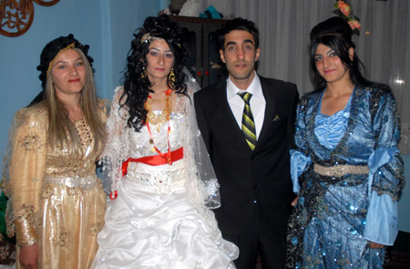 Yüksekova Düğünleri - Foto Galeri - 8 Ekim 2011 152