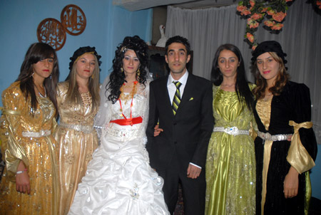 Yüksekova Düğünleri - Foto Galeri - 8 Ekim 2011 153