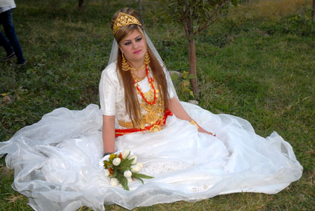 Yüksekova Düğünleri - Foto Galeri - 8 Ekim 2011 177