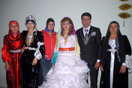 Yüksekova Düğünleri 10-16 Ekim 2011 157