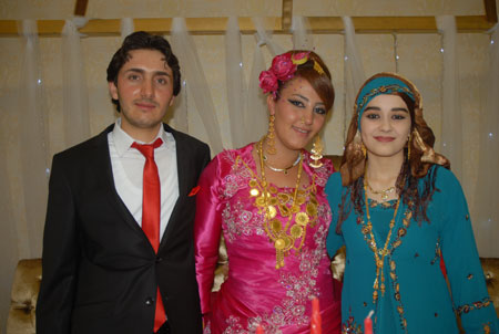 Yüksekova Düğünleri 10-16 Ekim 2011 190