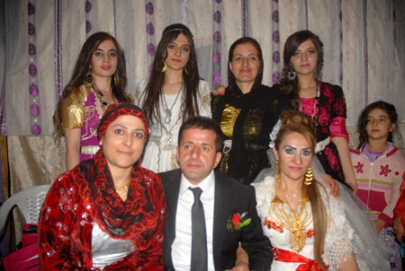 Yüksekova Düğünleri 10-16 Ekim 2011 49