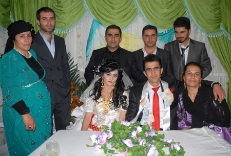 Yüksekova Düğünleri 10-16 Ekim 2011 54