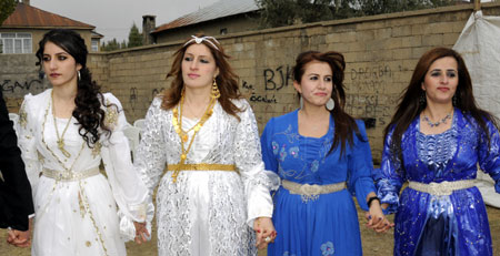Yüksekova Düğünleri - Foto Galeri - 22 Ekim 2011 123