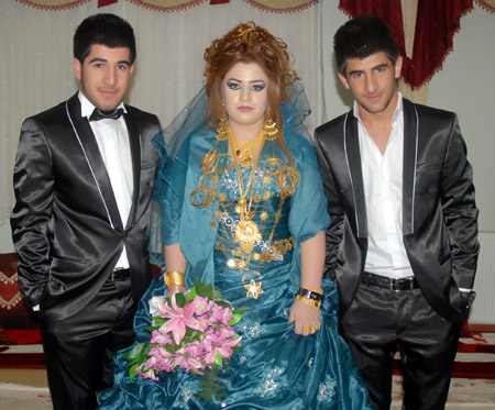 Yüksekova Düğünleri 29-30 Ekim 2011 28