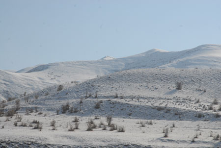 Karlı dağlarıyla Yüksekova 34
