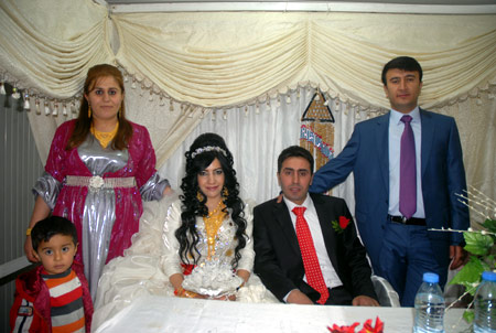 Yüksekova Düğünleri 12-13 Kasım 2011 52