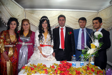 Yüksekova Düğünleri 12-13 Kasım 2011 53