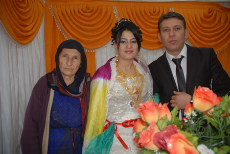 Yüksekova Düğünleri 19-20 Kasım 2011 19
