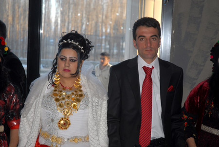 Yüksekova Düğünleri 26-27Kasım 2011 50